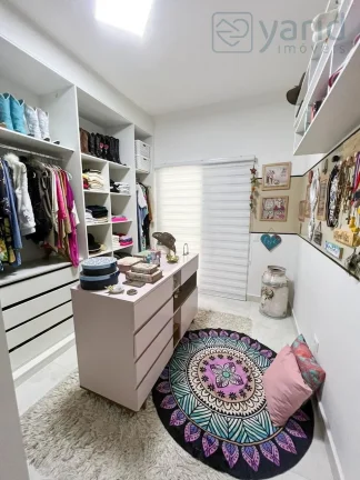 Imagem Imperdível oportunidade: Casa à venda em na cidade de - 3 quartos, 1 suíte, 2 salas, 3 banheiros, 4 vagas de garagem, 166m².