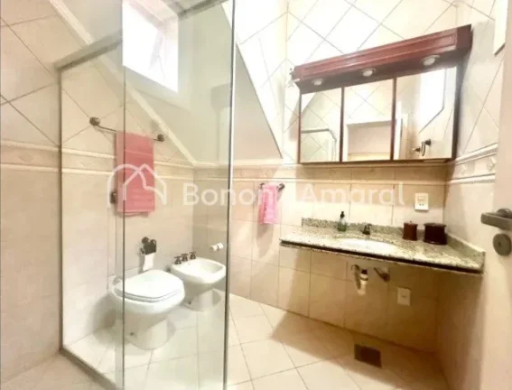 Imagem Casa à venda com 4 suítes, 392 m² no San Conrado