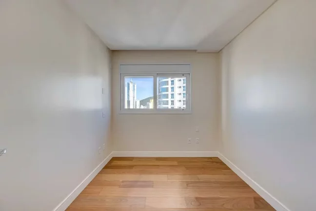 Imagem Apartamento com 3 dormitórios à venda sendo 3 suítes, 160 m² por - R$ 6.890.000,00 - Pioneiros - Bal. Camboriú/SC