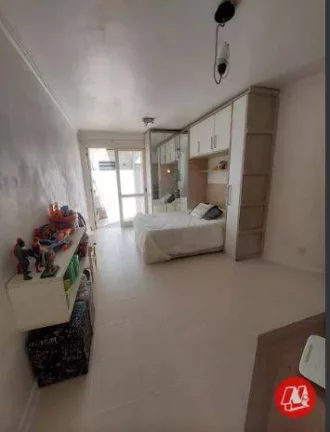 Imagem JK próximo ao Clinicas com pátio.