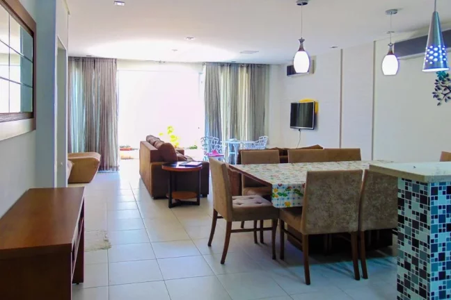 Imagem Enseada - Conjunto de casas - Alto padrão - Próximo ao Hotel Casa Grande.