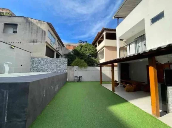 Imagem Casa com 3 dormitórios à venda, 300 m² por R$ 1.450.000,00 - Ataíde - Vila Velha/ES