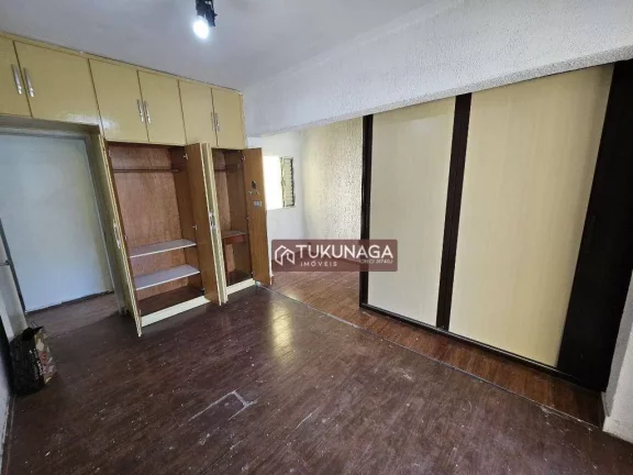 Imagem Casa com 3 dormitórios para alugar, 243 m² por R$ 6.000,00/mês - Vila Augusta - Guarulhos/SP