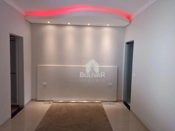 Imagem Casa com 3 dormitórios à venda, 280 m² por R$ 600.000,00 - Jardim Leonora Ll - Itumbiara/GO