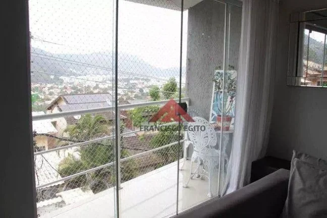 Imagem Casa Triplex, 4 qtos, 2 stes, 4 vagas