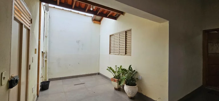 Imagem Casa tipo para venda em Residencial Meireles com 3 quartos, sendo 1 suíte, 162m2