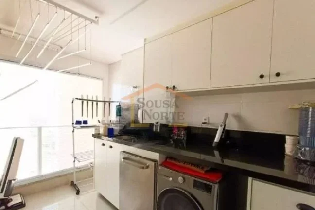 Imagem Apartamento alto padrão, com 263m² de área privativa e 2.303m² de área total. O imóvel conta c...