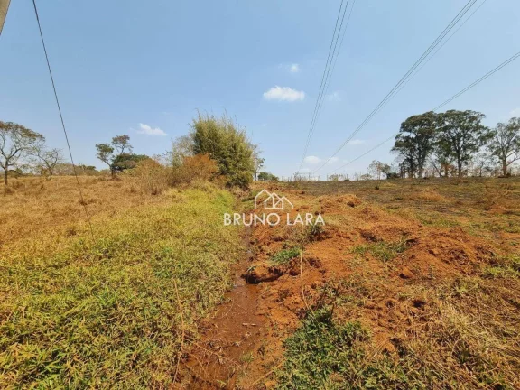 Imagem Terreno á venda em Mateus Leme, MG na Varginha.