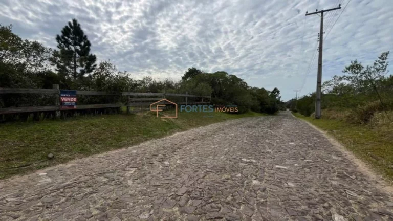 Imagem Fortes Imóveis Vende Terreno no Condomínio Jardim da Lagoa