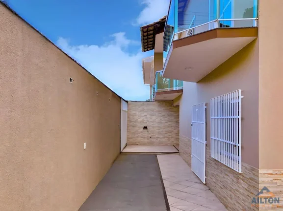 Imagem Casa Duplex com 3 Quartos à Venda em Itapebussu - Guarapari/ES