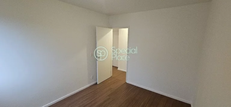 Imagem Linda cobertura no bairro Alto da Lapa Com 202 m² privativos, temos no primeiro piso uma ampla sala...