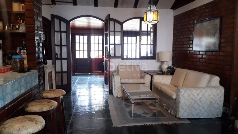Imagem Casa térrea independente cond. a venda - 4 quartos - Palmeiras - Cabo Frio