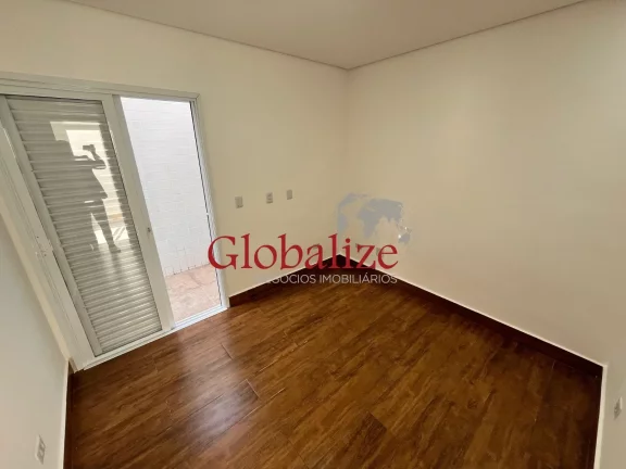 Imagem Casa sobreposta 3 dormitórios baixa com piscina no bairro do Embaré em Santos por R$1.390.000