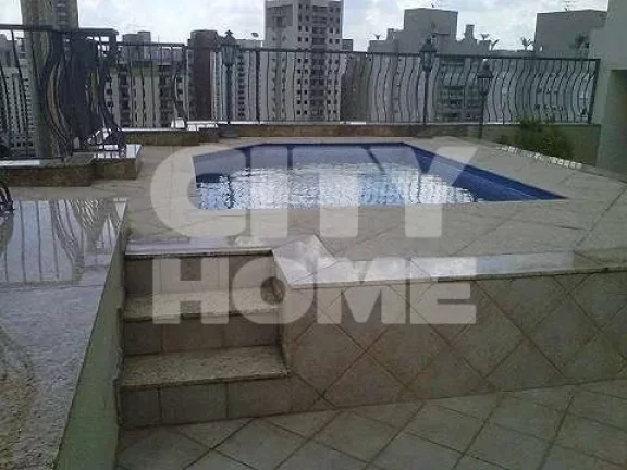 Imagem Cobertura com 380m² na Vila Nova Conceição. Amplo living em madeira tábuas de ipê em "L" para 0...