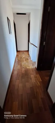 Imagem Casa Sobrado 4 Dormitórios (3 suítes), 3 Vagas, Condomínio Portal da Serra.
