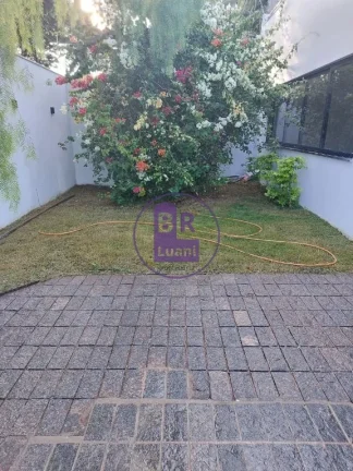 Imagem Linda casa moderna em alto padrão á venda