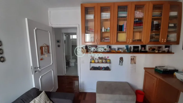 Imagem Ótimo apartamento com 165m² em Higienópolis. Living com amplos janelões, sala de jantar, lavabo,...