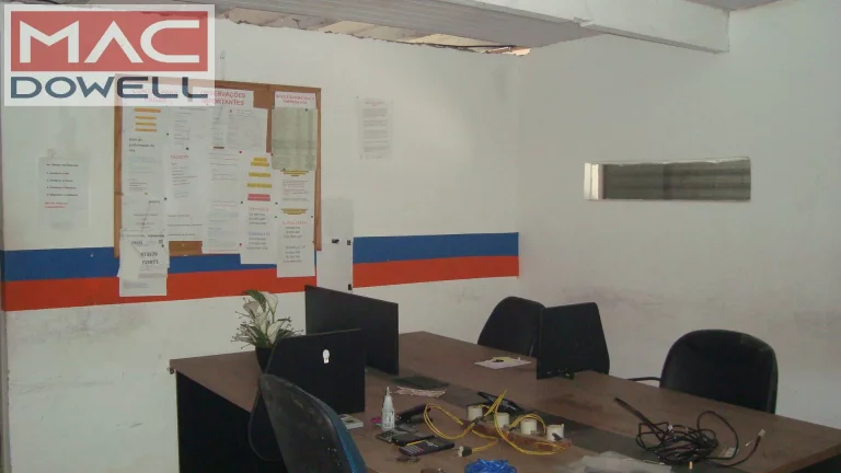 Imagem Loja comercial de 76 m² em São Lourenço, Niterói/RJ