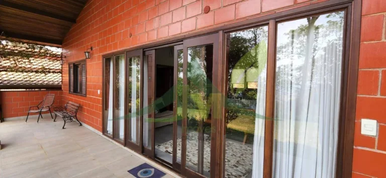 Imagem Casa Térrea com Vista Deslumbrante no Condomínio Rancho Querência – Piracai