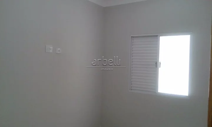 Imagem Sobrado Novo, com 180 metros de área construída, com 3 dormitórios, 3 vagas de garagem e churrasq...