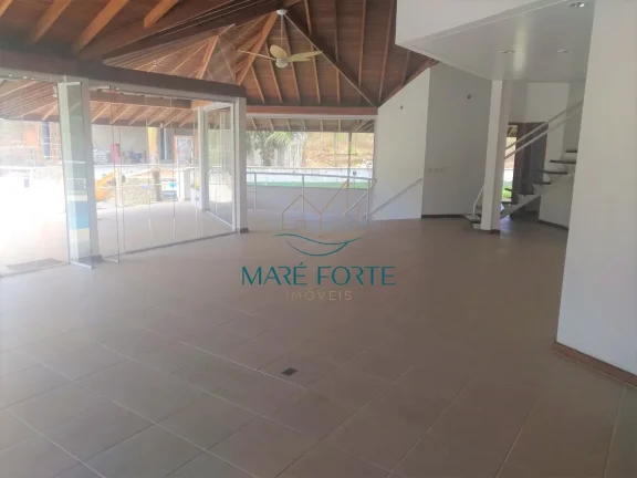 Imagem LINDA CASA COM DESLUMBRANTE VISTA EM CONDOMINIO DE ALTO PADRÃO!