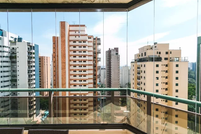 Imagem APARTAMENTO BEM LOCALIZADO COM 4 SUÍTES E 6 VAGAS DE GARAGEM NA REGIÃO DO MORUMBI