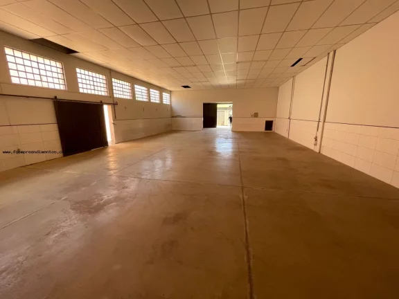 Imagem Barracão para Locação em Limeira, Jardim Nossa Senhora do Amparo, 1 dormitório, 4 banheiros, 2 vagas