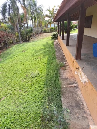 Imagem Chácara Mobiliada com Charme e Conforto em Boituva-SP, Bairro Jeriva!