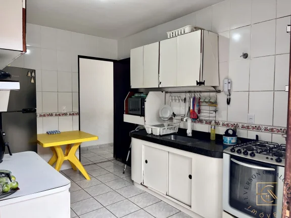 Imagem Casa Térrea com 3 quartos à Venda no Bairro Serraria, Maceió/AL