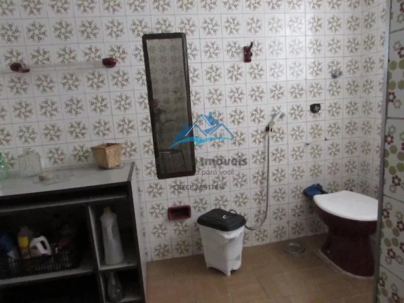 Imagem Casa à Venda no Centro de Carapicuíba | 5 Quartos e Garagem