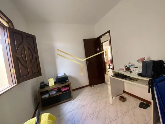 Imagem Casa ideal, para uma familia com dois filhos, ou mais, que gosta de espaço e conforto. Localizada próximo a comércios.