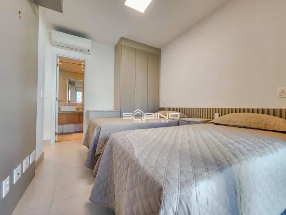 Imagem Apartamento Pé na areia à Venda, com 3 dormitórios 1 Suíte, 2 vagas 111m² de área útil, em Riviera de São Lourenço Bertioga SP