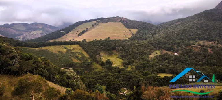 Imagem Terreno Rural em Gonçalves - Uma Experiência Sensorial Inesquecível!