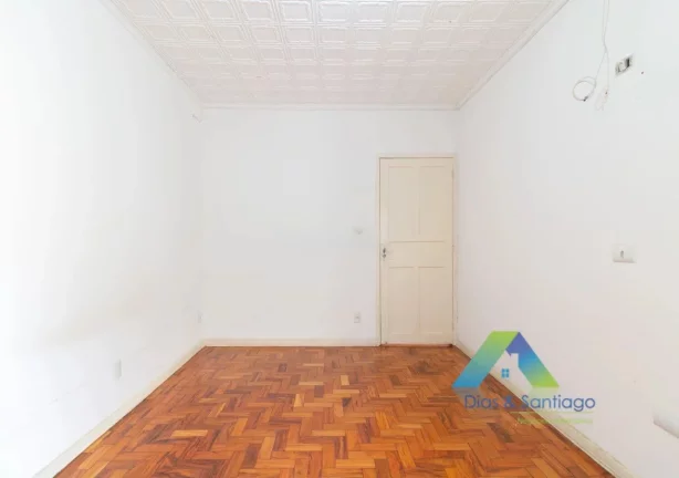 Imagem Casa com 3 Domitórios e 2 Banheiros em Vila das Mercês, São Paulo/SP