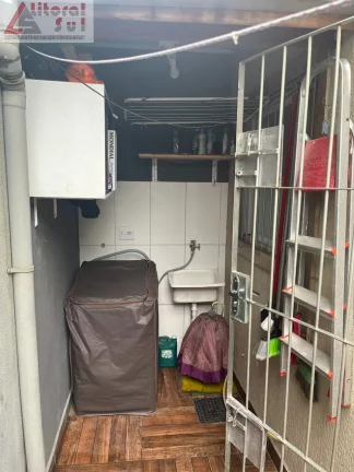 Imagem sobrado de condominio com quintal