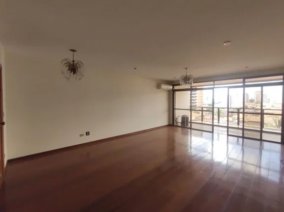 Imagem Apartamento CENTRO - Área útil de 230 m². Contendo 2 vagas garagem, ampla sala para 2 ambientes c...