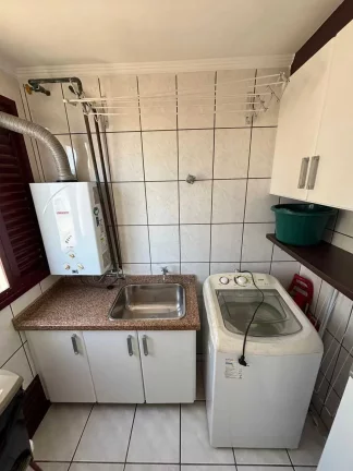 Imagem Apartamento com 2 dormitórios sendo 2 suítes e 2 vagas de garagem em Balneário Camboriú/SC