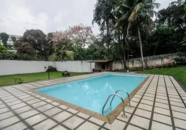 Imagem APARTAMENTO 2 QUARTOS C/ 54M2 - 1 VAGA - JACAREPAGUÁ - RJ LEILÃO PRAÇA ÚNICA 19/01/2026 - VALOR INICIAL DE VENDA: R$ 189.200,00 Á VISTA COM 10% DE DESCONTO.