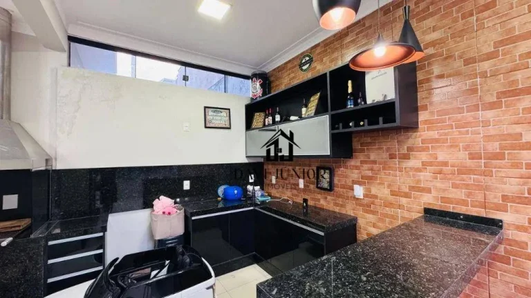 Imagem Casa com 3 dormitórios sendo 1 suíte à venda, 130 m² por R$ 745.000 - Horto Florestal - Sorocaba/SP