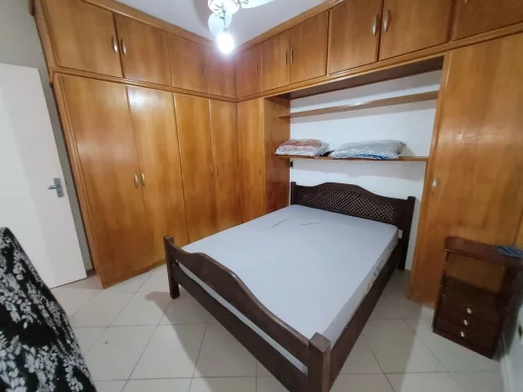 Imagem APARTAMENTO TOTALMENTE REFORMADO A 50 METROS DO MAR, 2 DORMITORIOS, 1 VAGA, TOMBO.