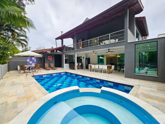 Imagem Impecável Residência de Luxo na Riviera de São Lourenço Módulo 30: 5 Quartos, 5 Suítes, 3 Salas, 6 Vagas, 480m² - Bertioga-SP!