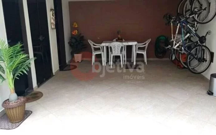 Imagem Casa Cond. à venda de 3 quartos, 180 m² - Jardim Flamboyant - Cabo Frio/RJ