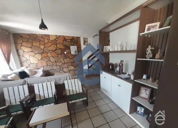 Imagem Casa com primeiro andar à venda próximo ao Shopping Pátio e UNIMA, no Benedito B