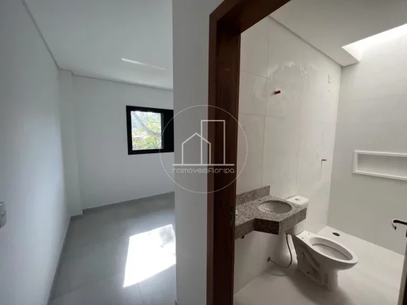 Imagem Casa / Sobrado para Venda em Florianópolis / SC no bairro São João do Rio Vermelho