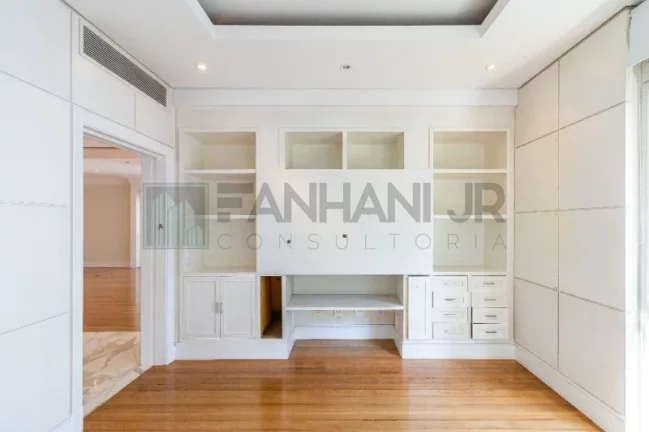 Imagem Deslumbrante apartamento de 4 quartos e 4 suítes no Jardim Paulistano, São Paulo - SP: 465m², 4 salas, 6 banheiros e 5 vagas de garagem.