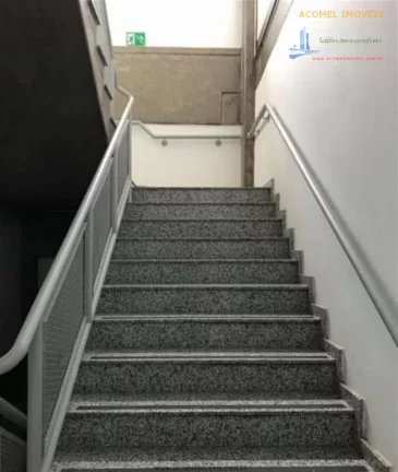 Imagem Galpões para venda em Santana de Parnaiba no bairro Colinas da Anhangüera