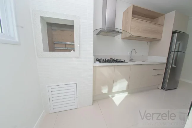 Imagem Apartamento 4 ou + dormitórios para Venda em Balneário Camboriú / SC no bairro Centro
