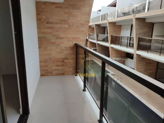 Imagem Casa Tríplex em condomínio fechado no Marítimus Club a 230m da praia de Poço- CA0115