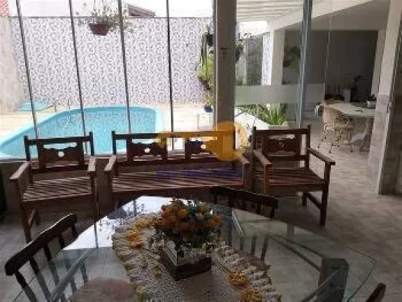 Imagem EXCELENTE RESIDENCIAL COM 5 DORMITÓRIOS NO BALNEÁRIO ITAPUÃ