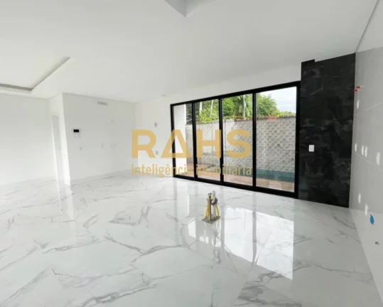 Imagem Sobrado Geminado de alto padrão, no bairro Saguaçú, pronto para morar com 160,52m² privativos. E...